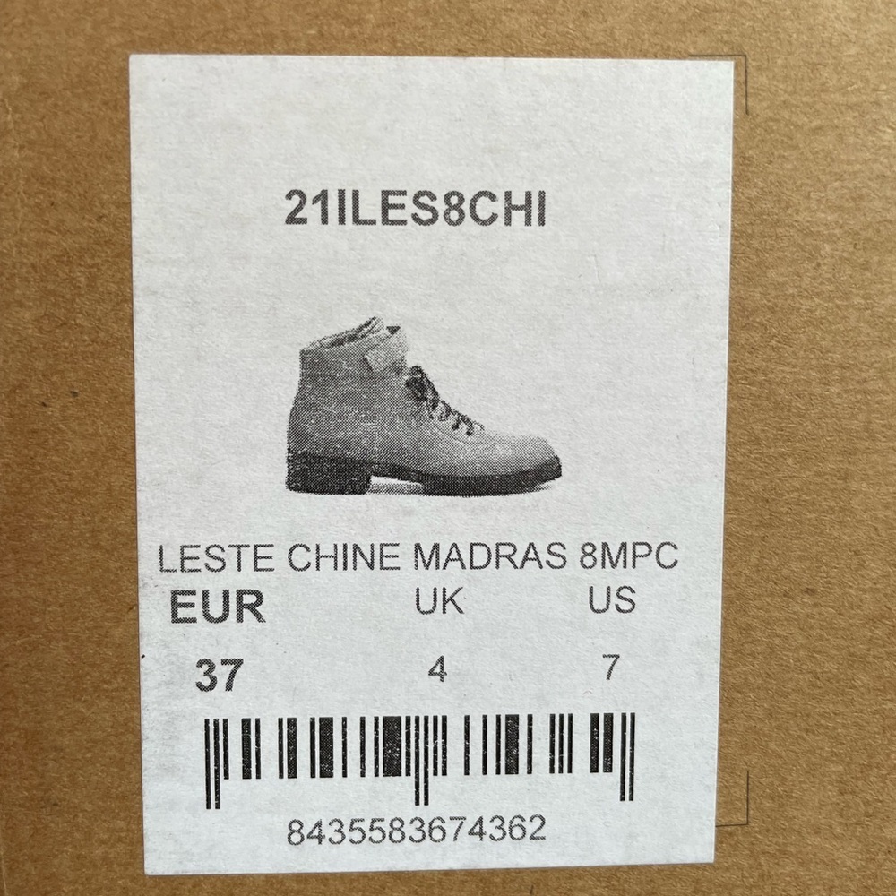 NWT Anthropologie/Naguisa LESTE Lug Sole Ankle Boots in Pebbled Navy *Spain* - Picture 12 of 14